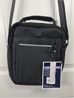 Duchamp London Crossbody Bag Black Mens Travel Messenger Shoulder Bag NWT